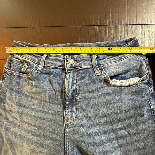 Judy Blue Wide Leg Crop Jeans Womens 11/30 Blue Distressed Raw Hem JB88592 Denim - Image 4