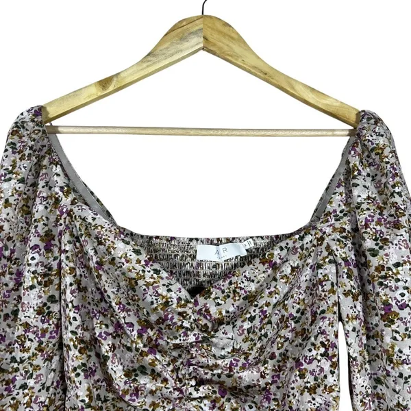ASTR The Label Ruched Ditsy Floral Blouse Purple Tan Romantic Smocked Size M - Image 2