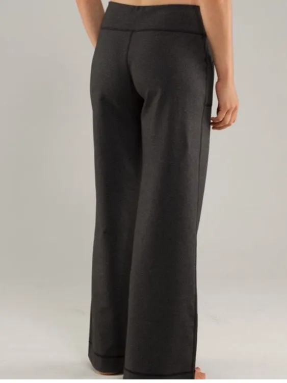 Lululemon Athletica Still Wide Leg Drawstring Charcoal Gray Pants Size 2 - Image 2
