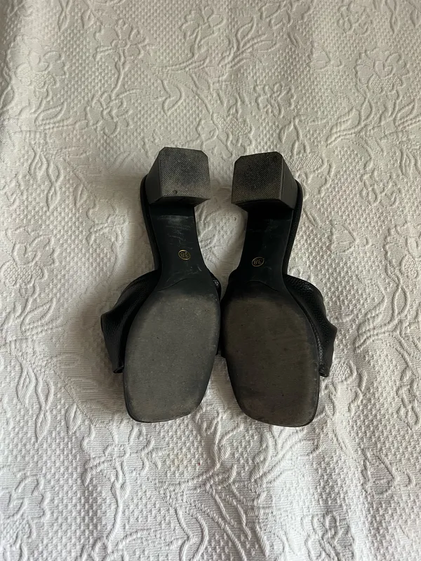 Black Faux Leather Women's Slide Sandals Size 6 - Image 4