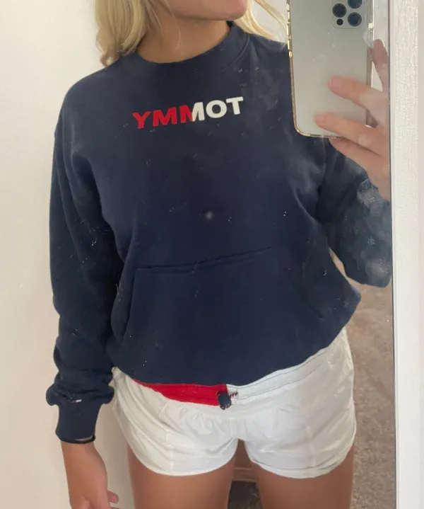 Tommy Hilfiger Cropped Crewneck - Image 2