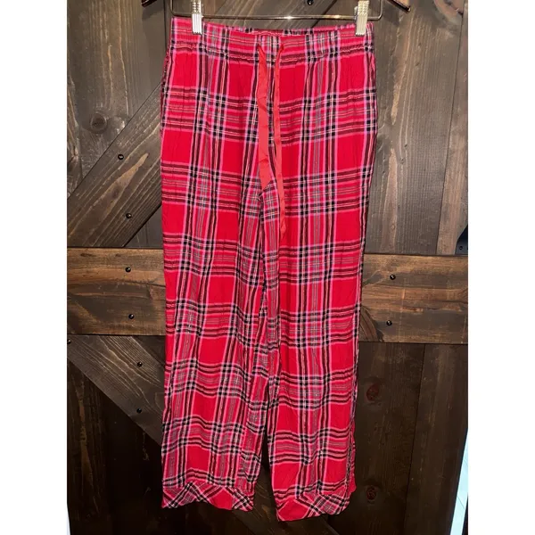 Victoria's Secret Women's‎ XS Pajama Set Red Plaid Long Sleeve EUC - Image 2