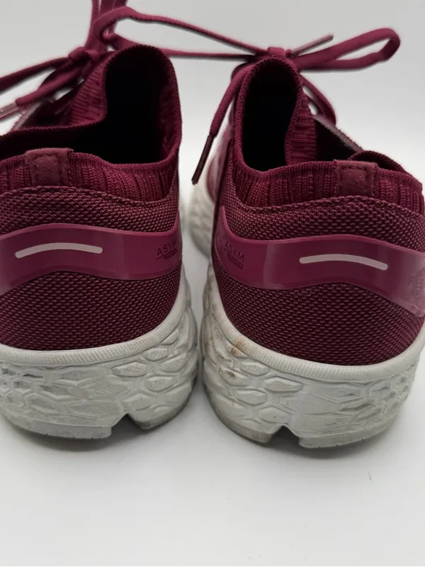 New Balance Fresh Foam Vongo v4 Womens 10 B Burgundy Stability Running Shoes - Image 4