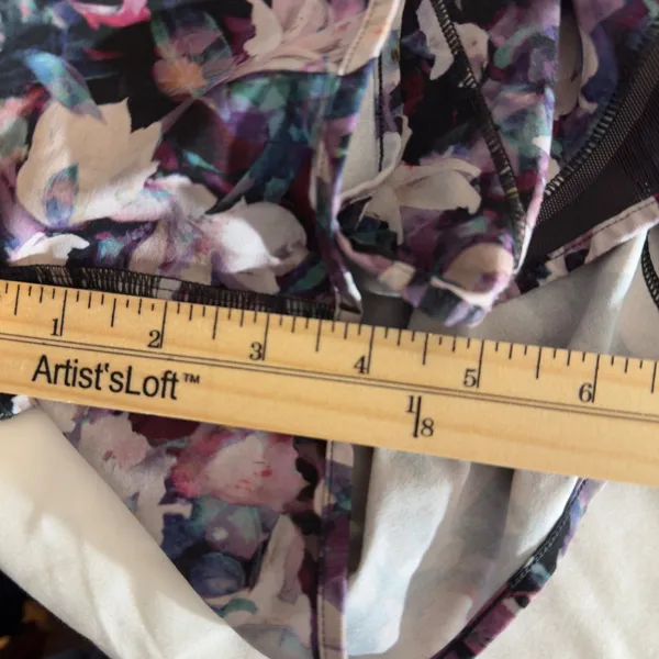 361 | Lululemon Tracker Short‎ Women 8 Floral Print Lined Running Shorts - Image 4