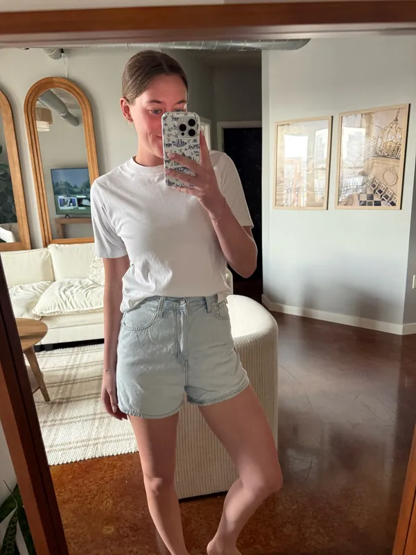 Levi’s High High-Rise Loose Shorts - Image 2