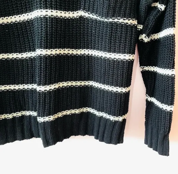 American Eagle Oversized Striped Sweater Black White Crew Neck - Image 7