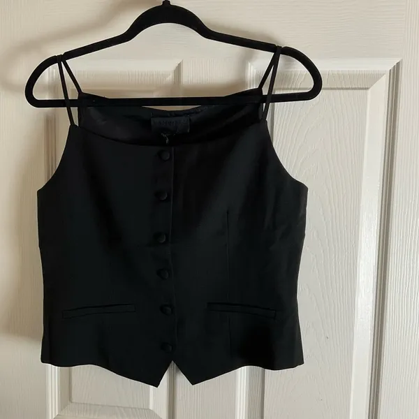 NWT Vanwell London Tailored Button-Down Vest Top - Black Size S - Image 2