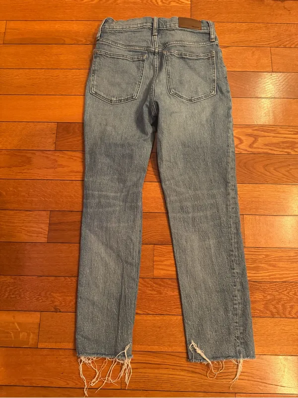 Madewell The Perfect Vintage Jean Size 26 Distressed Raw Hem EUC - Image 5