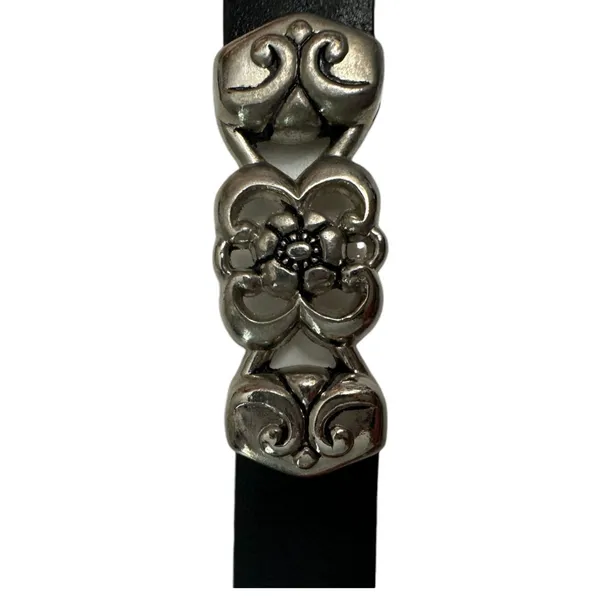Vintage Black Leather Silver Floral Medallion Details Belt Size Small - Image 6