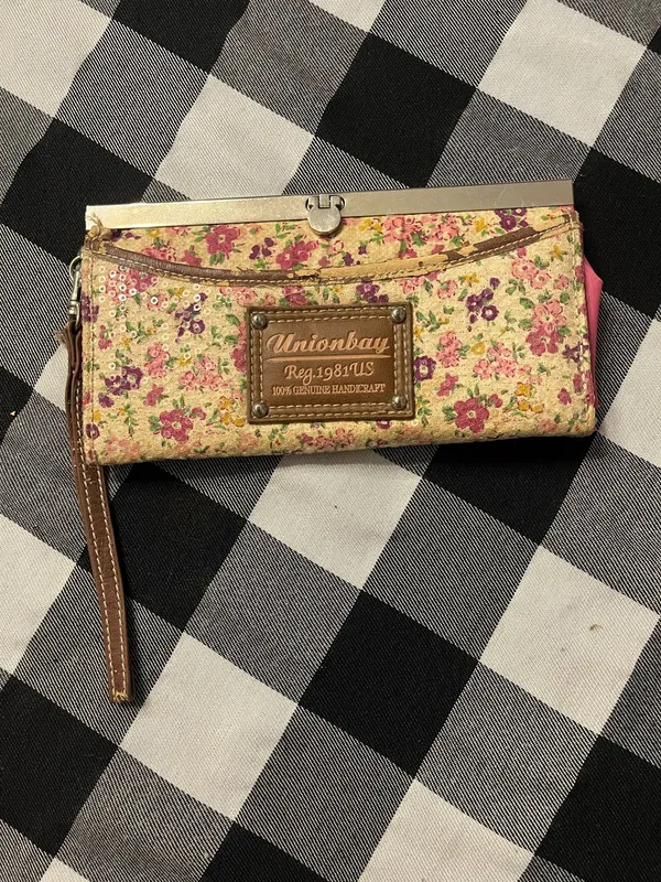 Unionbay Floral Wallet Wristlet - Image 3