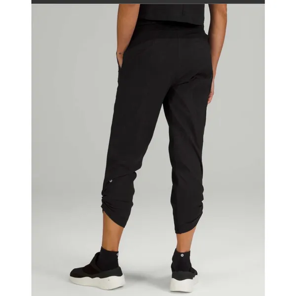 Lululemon Dance Studio Mid-Rise Crop 25" Women's size 8 - Image 3