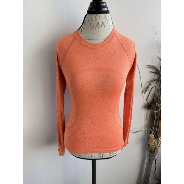 Lululemon Swiftly Tech Long Sleeve 2.0 Race Distorted Noise‎ Orange Size 4 - Image 2