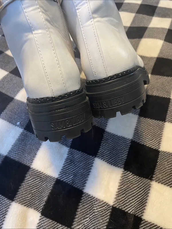 Sam & Libby White Combat Boots with Black Laces and Buckle - Image 7
