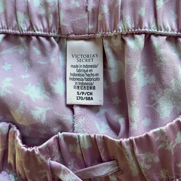 Victoria’s Secret Pink Satin Sleep Shorts Small Star Print Pajama Lounge - Image 3