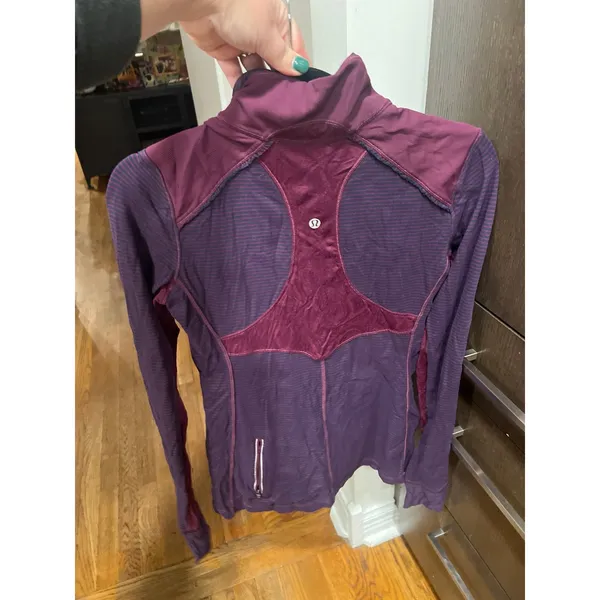 Lululemon Star‎ Runner Pullover in Hyper Stripe Plum Womens 4 - Image 3
