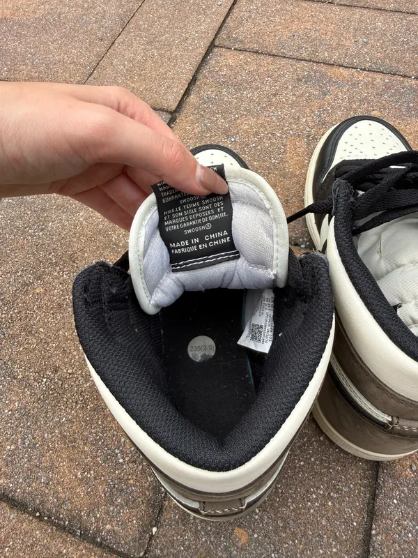 Jordan 1 Retro High - Image 4