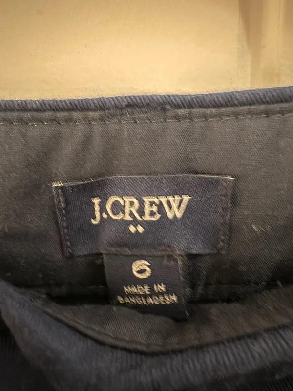 J.‎ Crew Navy blue chino shorts women's 6 - Image 2