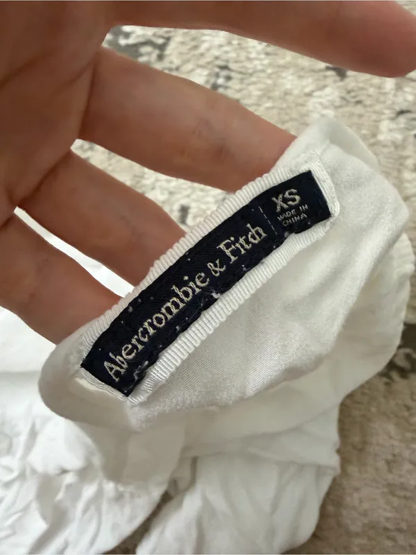Abercrombie & Fitch White Front Tie Top Size XS - Image 3