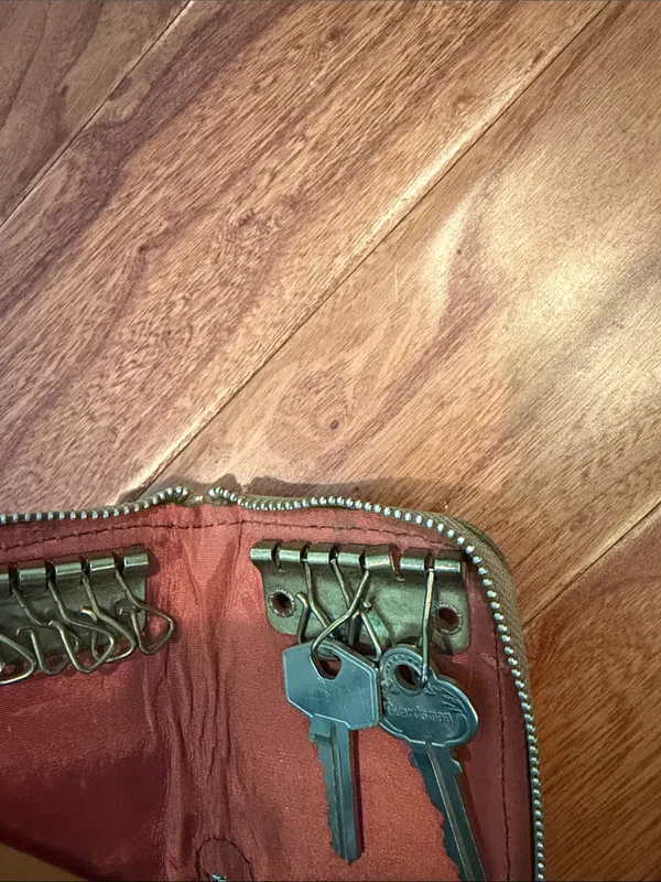 Vintage Non-Signe Genuine Cowhide 12-Key Zip Wallet Pouch - Image 3