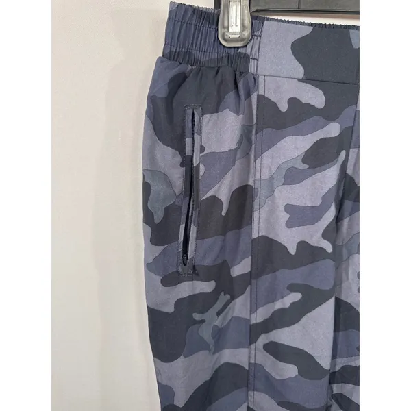 Old Navy Active StretchTech Camo Joggers‎ Grey Charcoal Medium Zipper Pockets - Image 6
