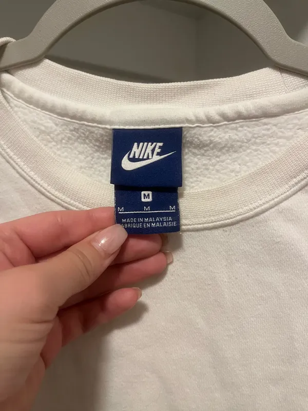 White Nike Crewneck Sweatshirt - Image 2