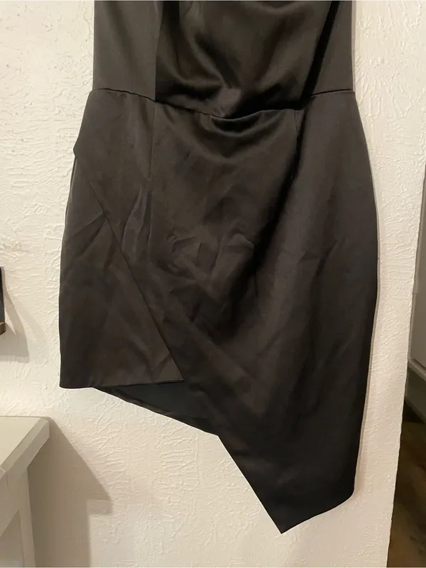 Elliatt x Revolve Camo Black Satin Halter Asymmetrical Dress Large - Image 5