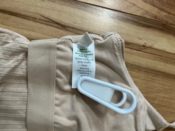 NWT Offline By Aerie Ribbed Lace Crop Tank Built in shelf Bra Beige Sz Small - Image 4