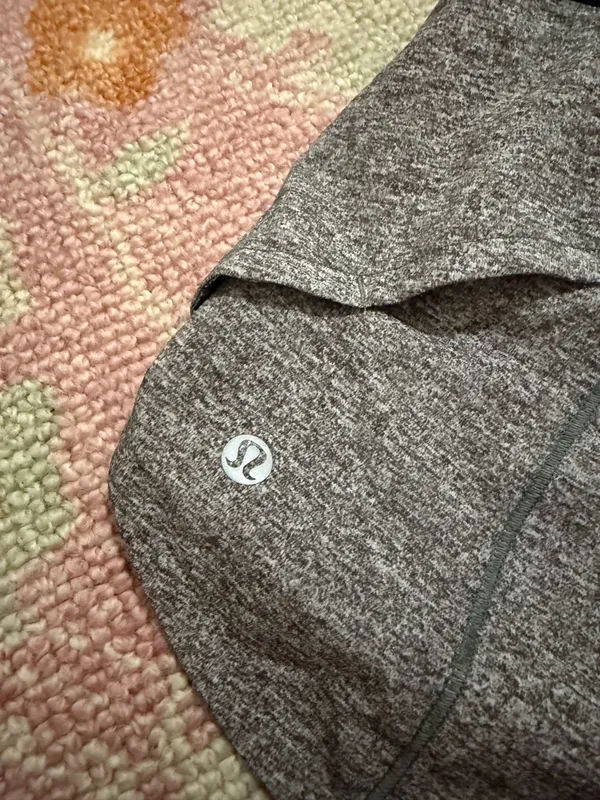 Lululemon Speed Up Shorts 4" - Image 4