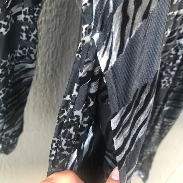 Chico's size 2 Button Front Cardigan Women Black Velvet Burnout Sheer zebra - Image 4