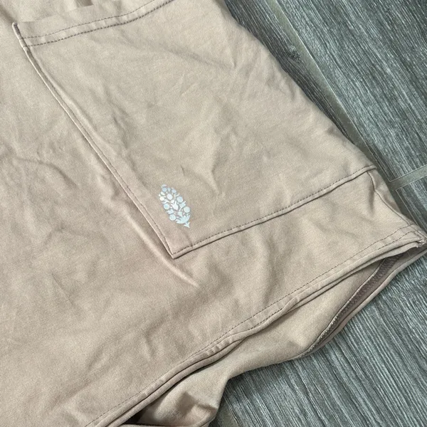 Free People FP Movement Tan Khaki Short Sleeve Romper with Pockets size XS NWOT - Image 2
