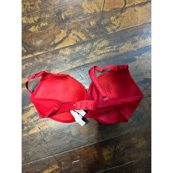 Victoria’s Secret 34D red lace date night push-up bra - Image 2