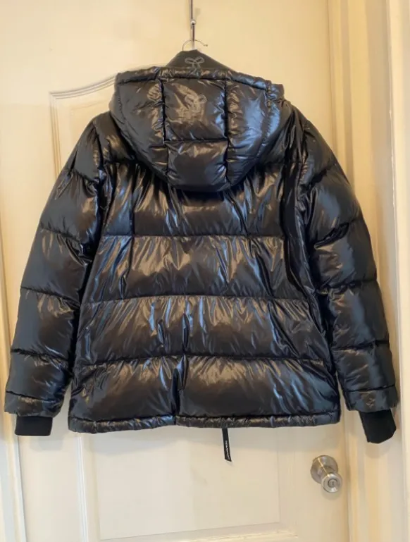 EUC Aritzia TNA Super Puff Glossy Black XS - Image 3