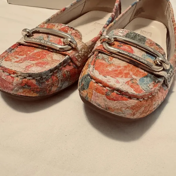 Anne Klein Flex Pink Snakeskin‎ Loafers Women’s 6M silver buckle mocassin flats - Image 5