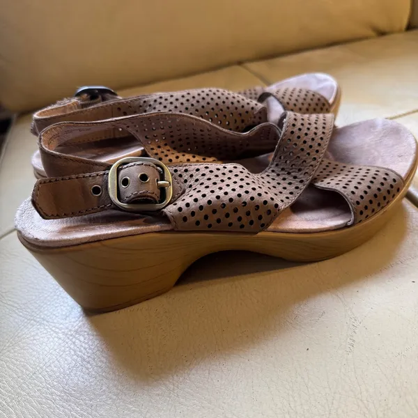 Dansko Tasha Taupe Perforated Leather Slingback Wedge Sandals Clogs‎ Womens 38 - Image 3