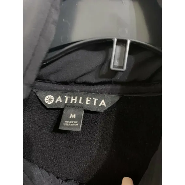 ATHLETA Victory Primaloft Black‎ Hoodie Size Medium #373167-00 - Image 3