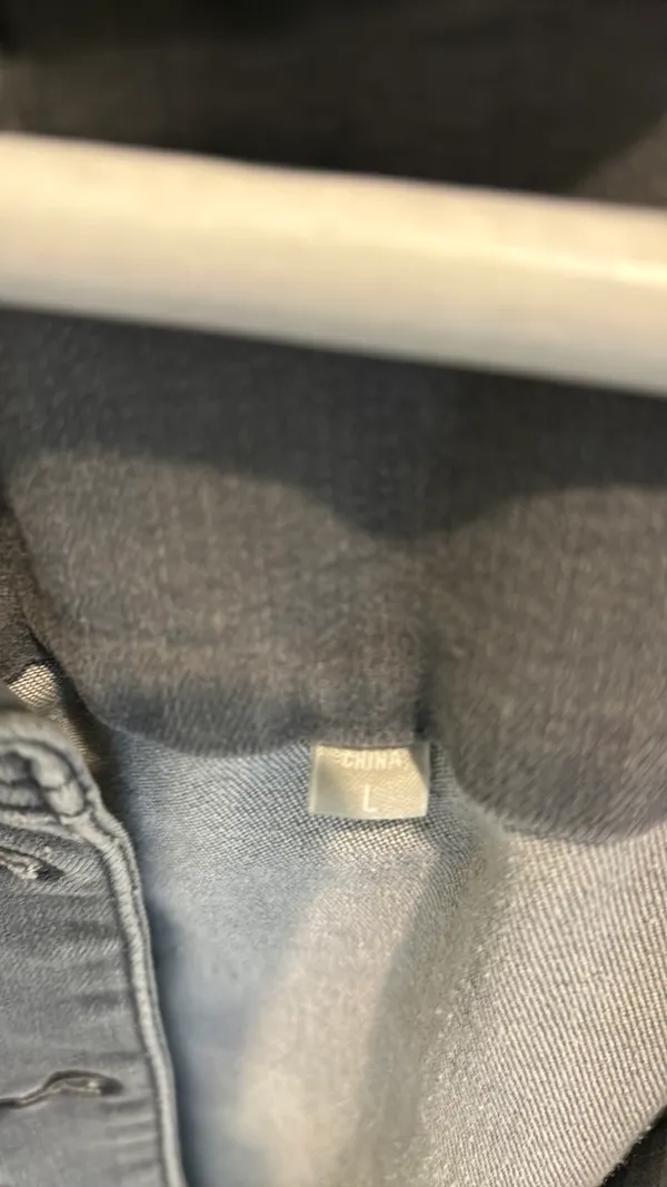 Kut From The Kloth Gray Wash Denim Jacket - Image 2
