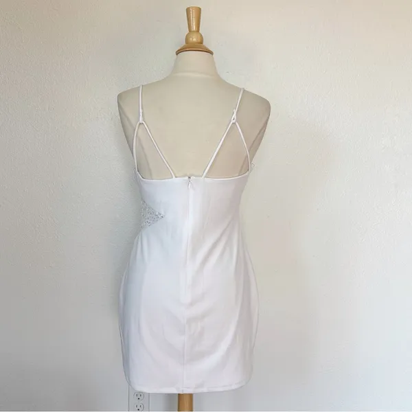 Jump White Sequin Accent Sleeve Mini Cocktail Dress - Image 10
