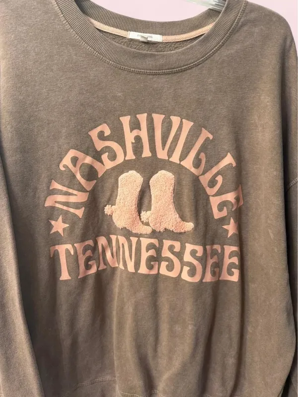 Maurice's Nashville Tennessee Chenille Boots Oversized Relaxed Crewneck Sweatshirt 0X - Image 2