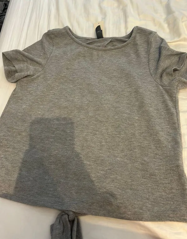 Francesca’s Taupe Open Tie Back Crop T Shirt Size XS NWT! - Image 2