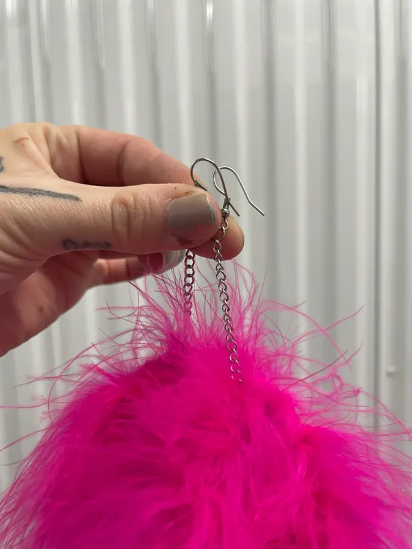 NEW Britts Blossoms Pink Feather Dangle Earrings - Image 5