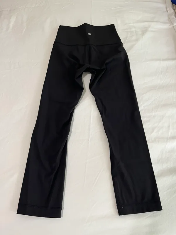 Lululemon Black Cropped Leggings - Image 5