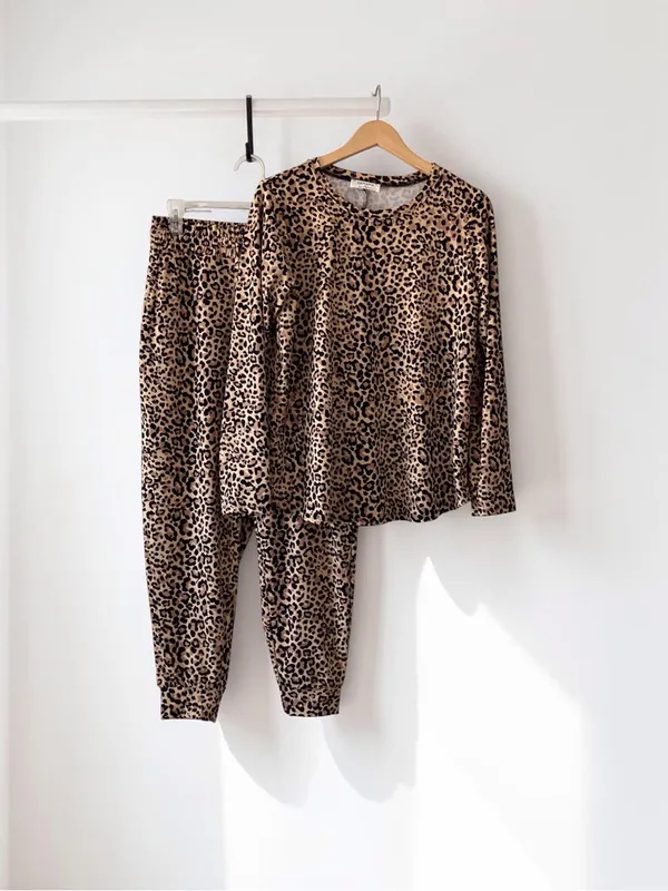 ZENANA | Leopard Print Lounge Set | 2 Piece Top & Jogger | Size L - Image 2