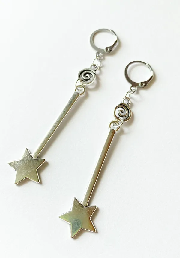 Handmade y2k Kawaii funky grunge style shooting stars & swirl charms stainless steel dangle earrings 🎲🖤 - Image 2