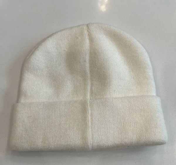 Homiès New York White Black Beanie - Image 2