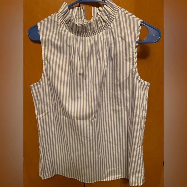 New Banana Republic Women Sleeveless top SZ XS New - Image 2