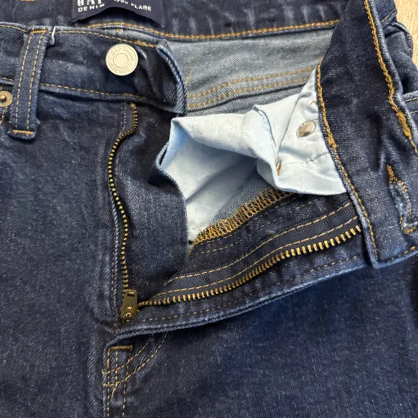 Gap Denim ’70s Flare Dark Wash Jeans High Rise Stretch - Image 3