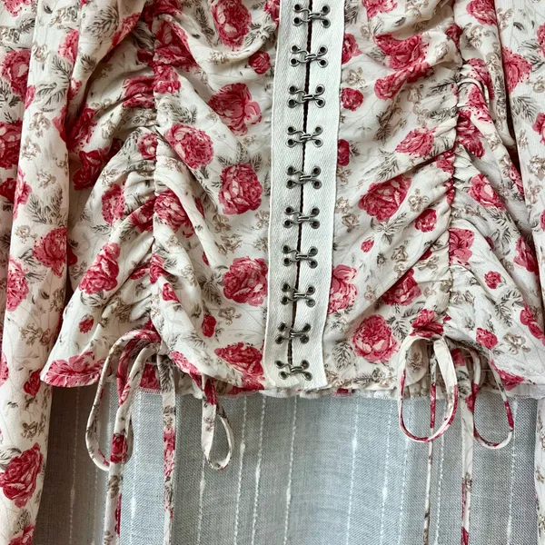 Vintage Floral Corset - Image 4