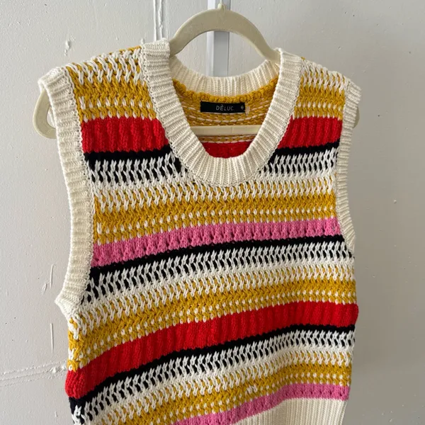 Boutique Deluc Multicolor Striped Knit Top Tank Sweater‎ White Red Medium - Image 5