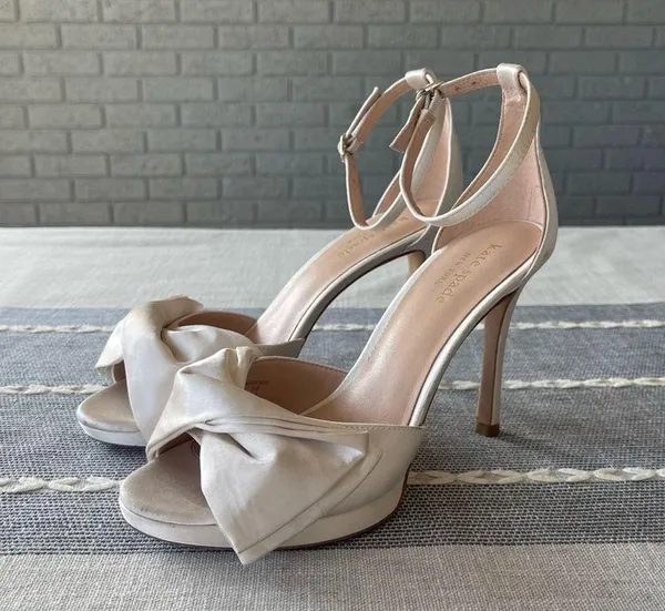 Kate Spade Bridal Bow Heeled Sandals Platform Ivory Satin Size 6 - Image 9