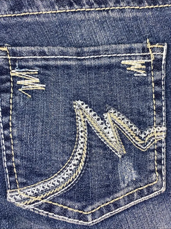 Maurices Dark Blue Flare Jeans with Embroidered Back Pocket - Image 4